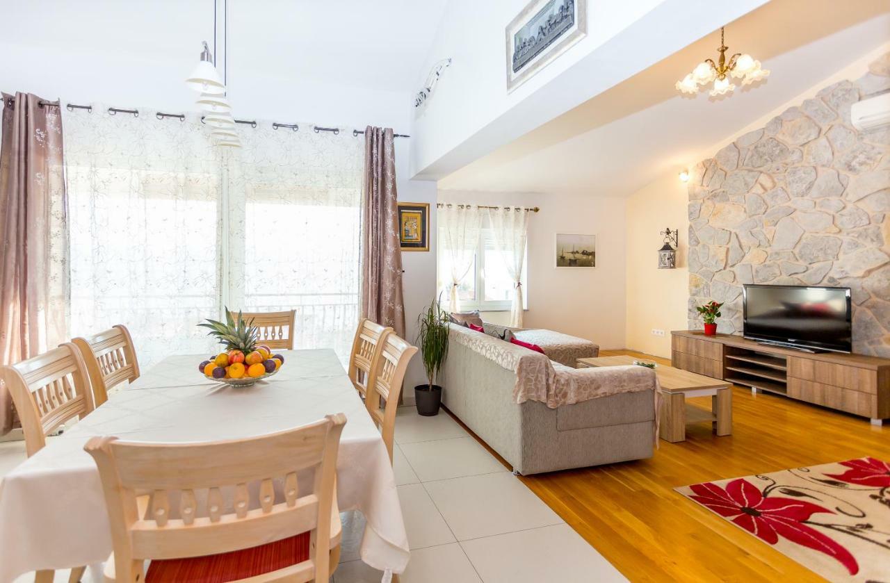 Urban Luxury Suites Juricevic Duće 외부 사진