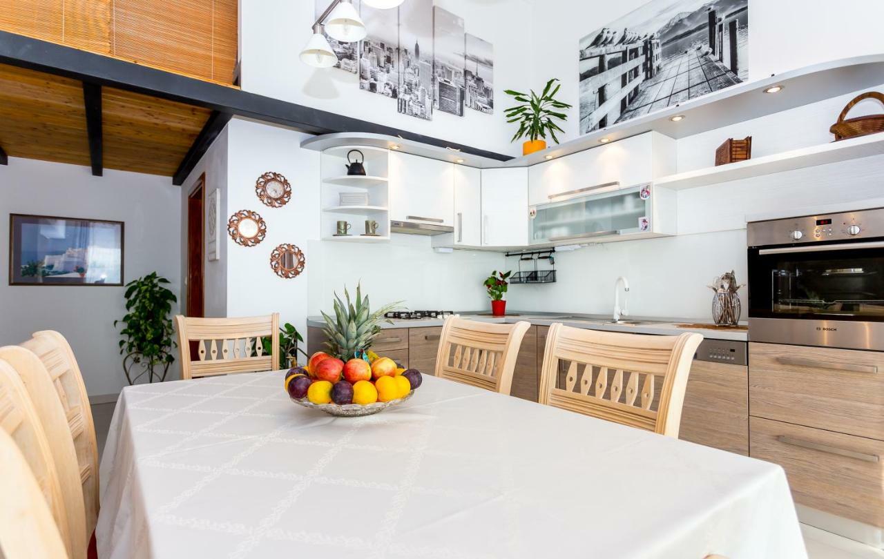 Urban Luxury Suites Juricevic Duće 외부 사진