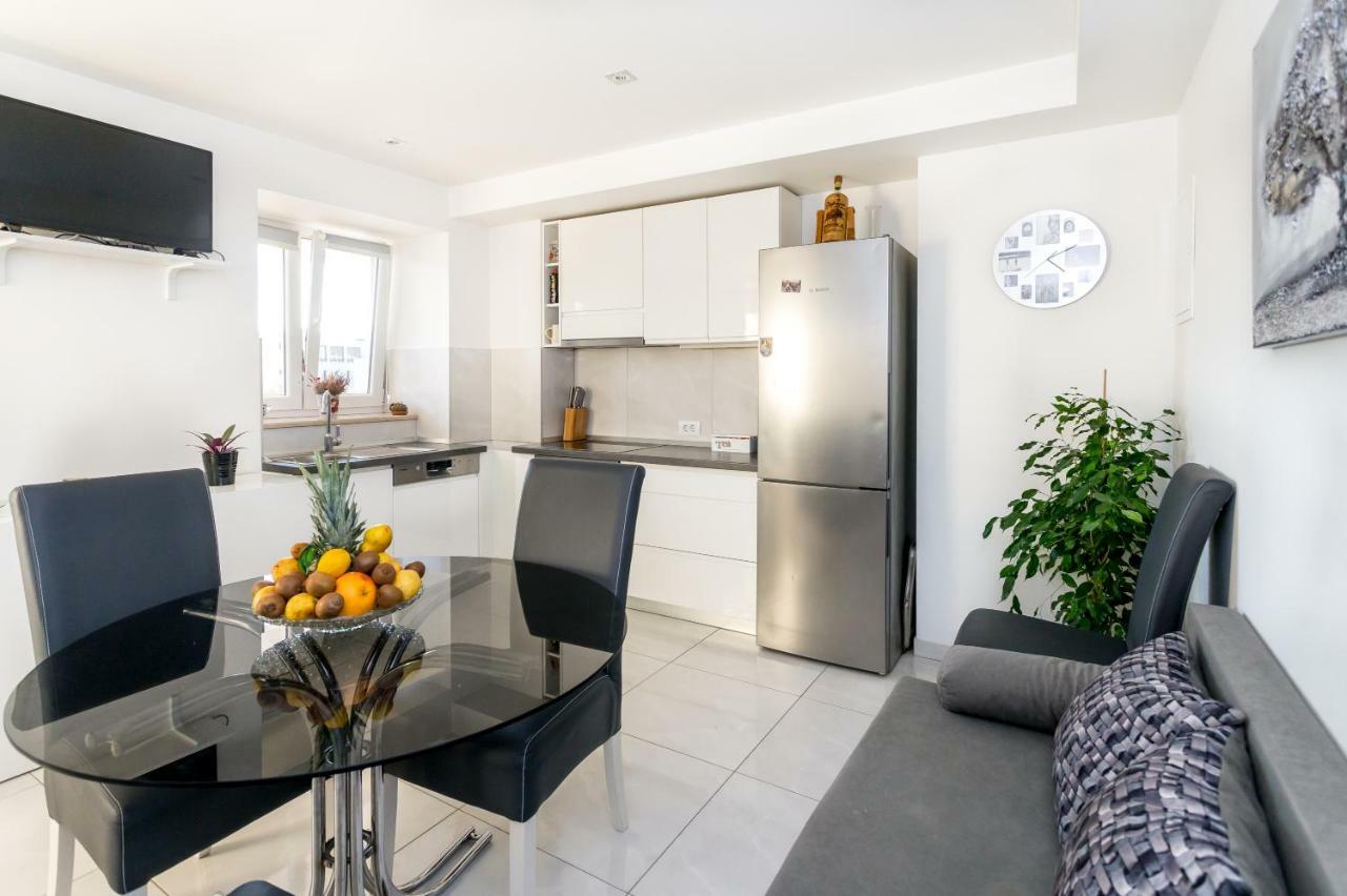 Urban Luxury Suites Juricevic Duće 외부 사진